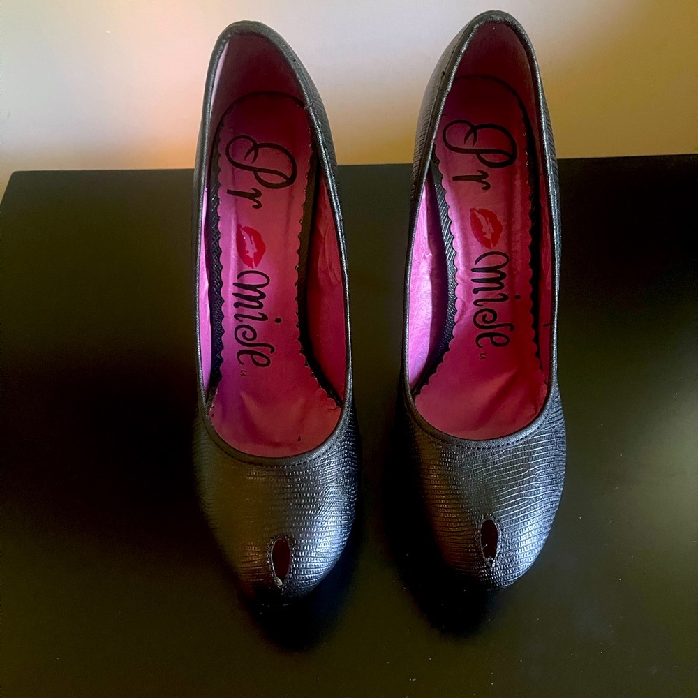 Black size 10